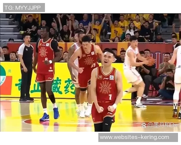 CBA季后赛精彩回放新疆对阵北京的激烈对决全程回顾